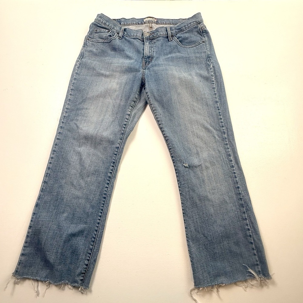 Levi's Curvy Boot Cut 529 Women's‎ Size 16 Distressed, Medium Wash Straight Leg